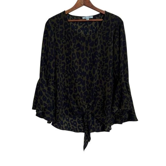She + Sky Animal Print Flared Sleeve Blouse Green Black Size Large - Picture 2 of 7